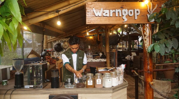 Warngop, salah satu tempat ngopi di Bandung Timur